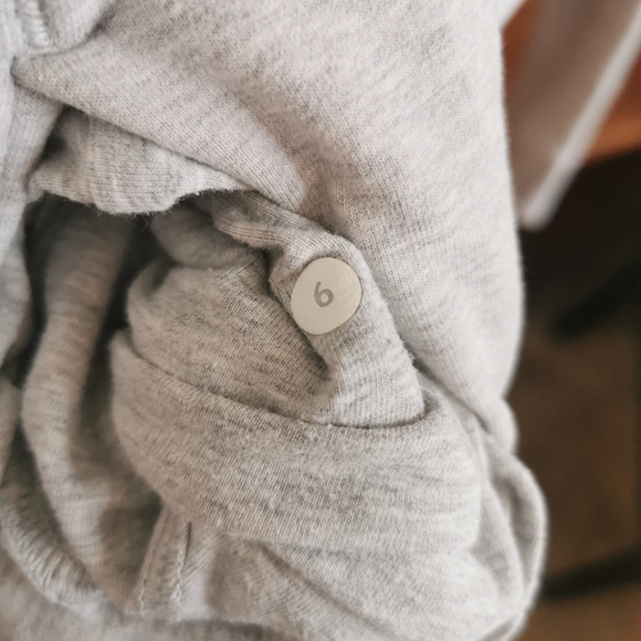 Lululemon Stress Less Hoodie Size 6 - Picture 7 of 10